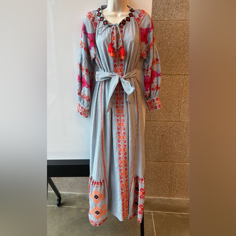 Rose and Rose's Escondido Long Sleeve Midi Dress
